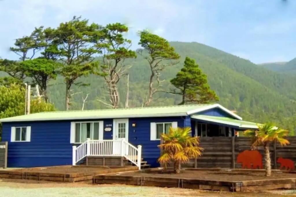 Tiki Escape W/ Amazing Mountain And Marsh Backdrop Villa Рокълей Бийч Екстериор снимка